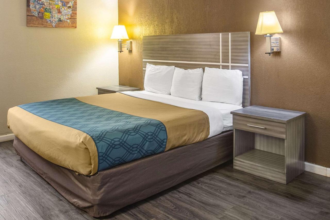 Econo Lodge Choice Hotels I 95 Savannah Gateway 24 Hour Fitness Center On Site Guest Laundry On Site Perkins Restaurant Georgetown Eksteriør billede