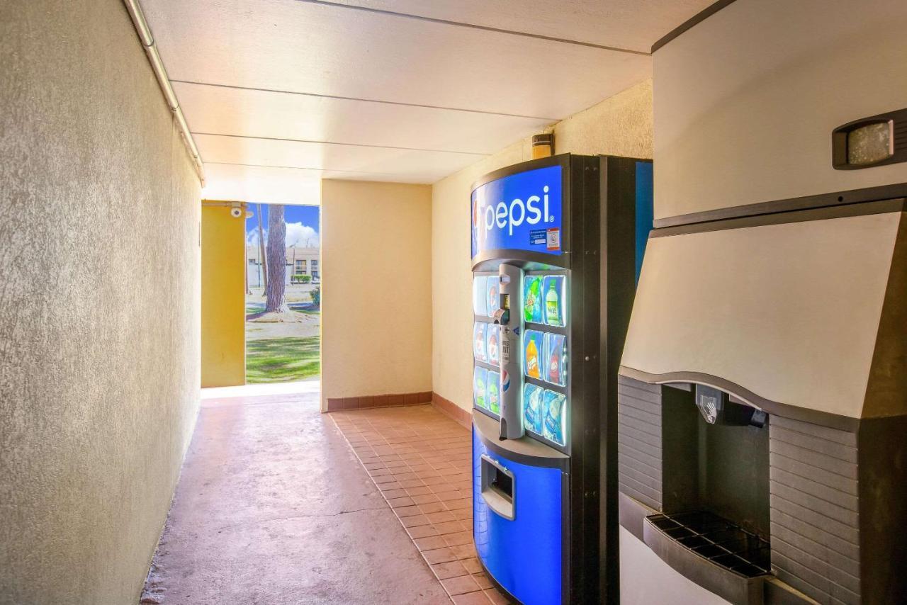 Econo Lodge Choice Hotels I 95 Savannah Gateway 24 Hour Fitness Center On Site Guest Laundry On Site Perkins Restaurant Georgetown Eksteriør billede